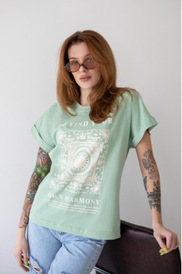 Футболка жіноча